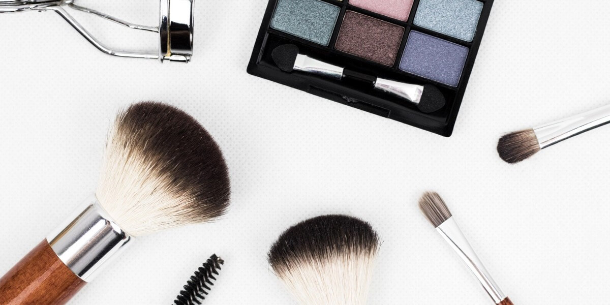 Guide on Decluttering Your Makeup Stash